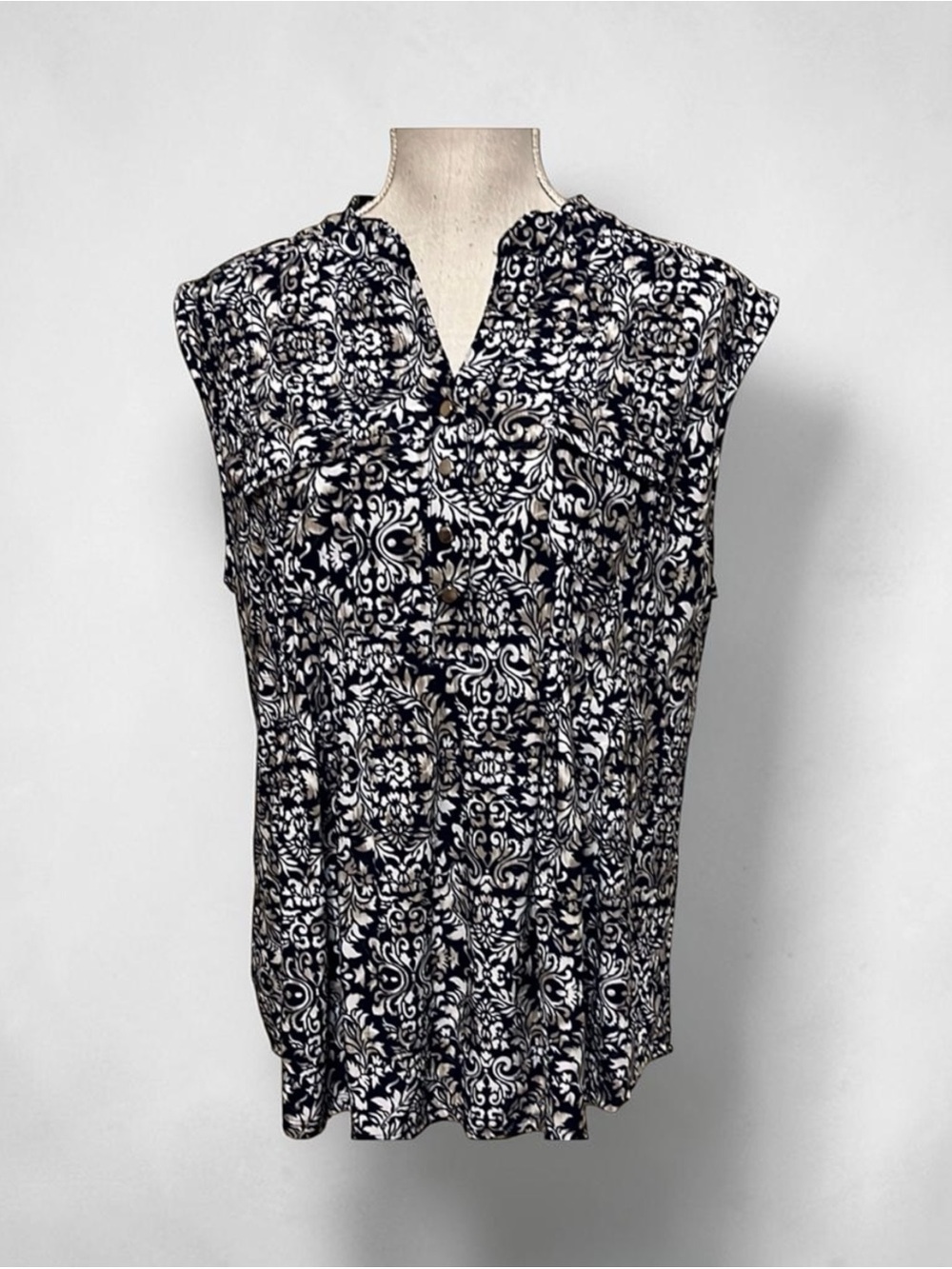 New Directions navy blue and White Relaxed Blouse, sz xl